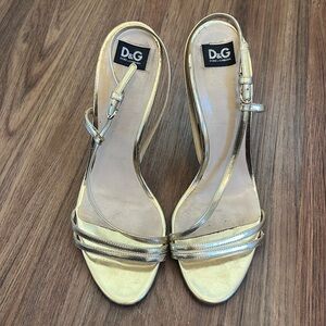 Dolce and gabbana gold heels size 38 (8 US) condition reflects in price